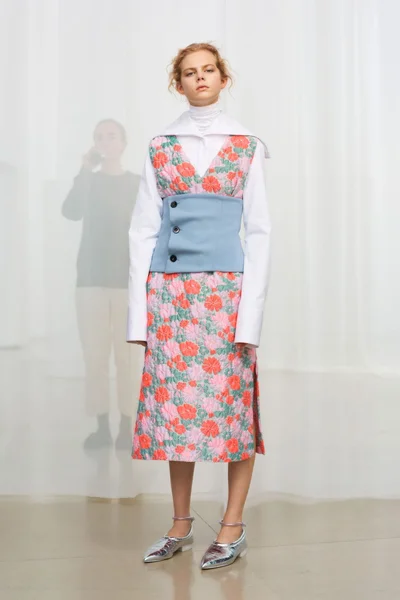 Look 9